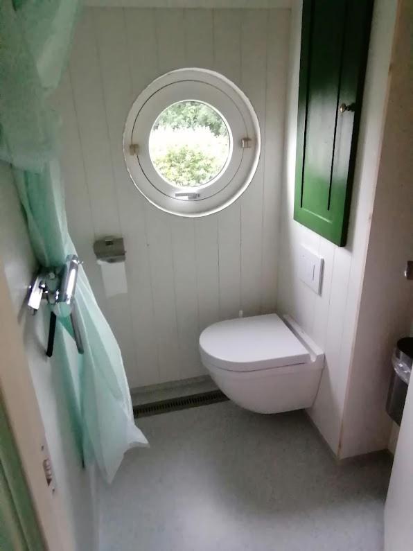 Guesthouse Gjoel Gjol Luaran gambar